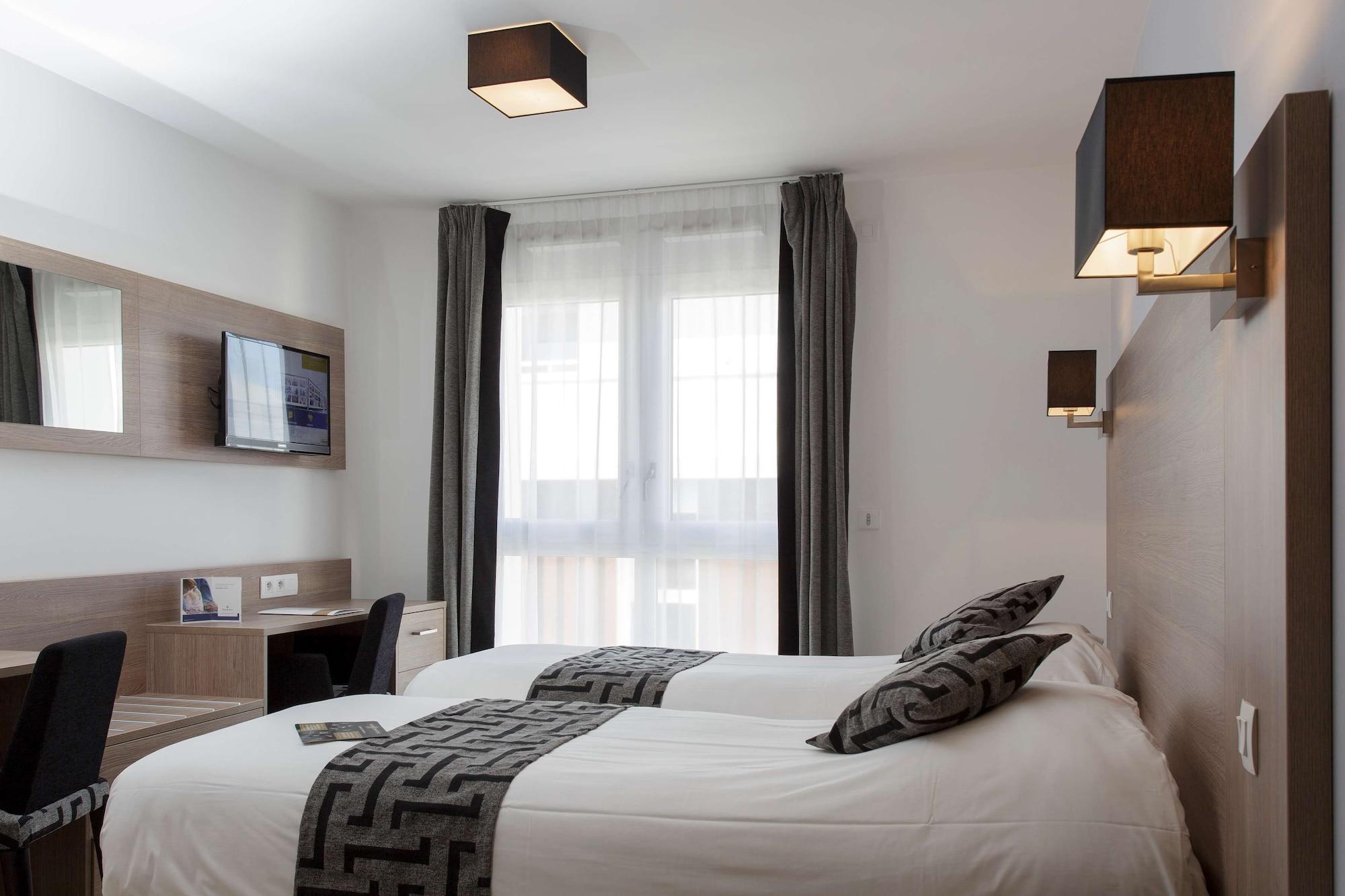 Tulip Inn Massy Palaiseau - Residence Exterior photo