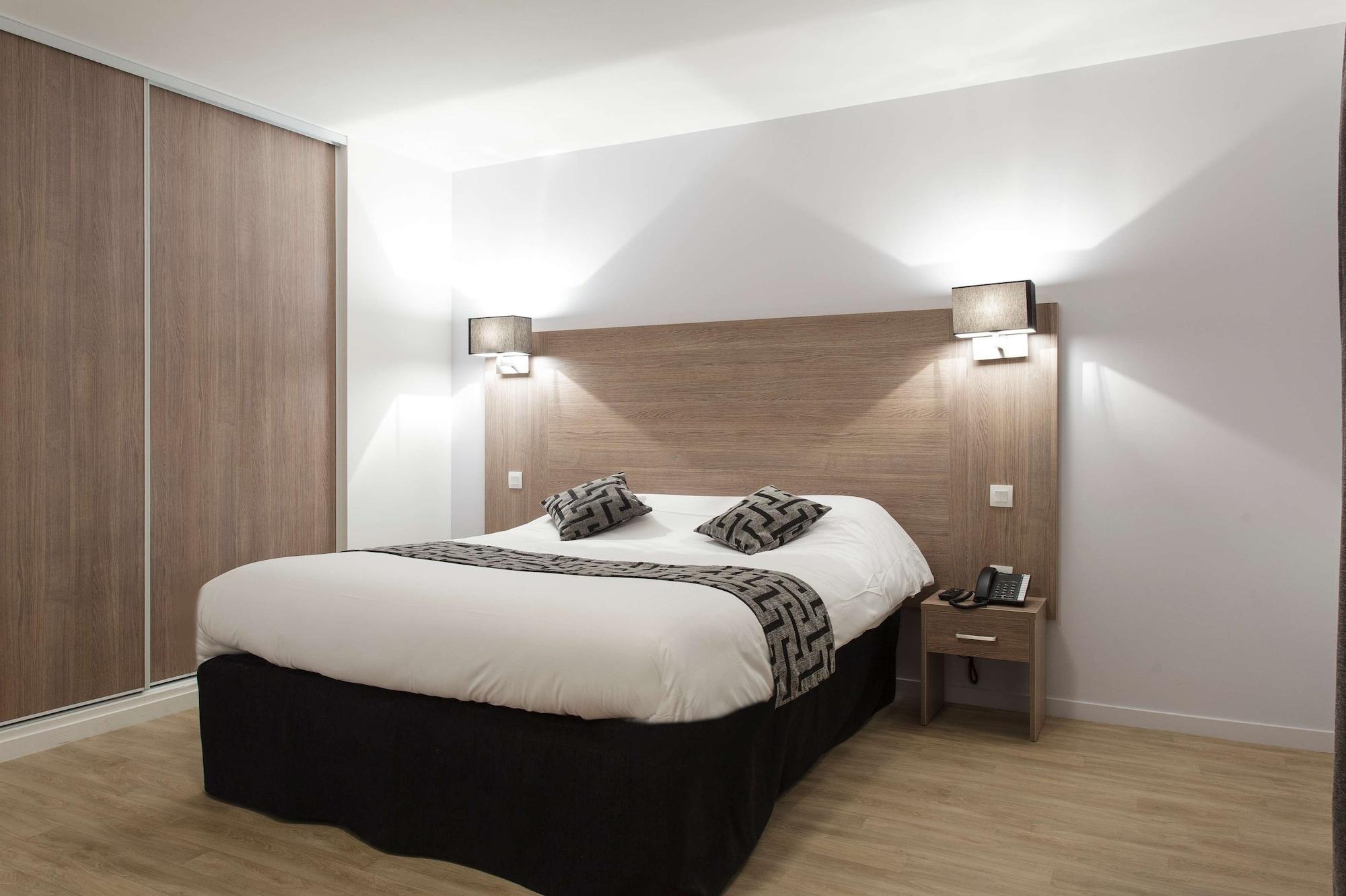 Tulip Inn Massy Palaiseau - Residence Exterior photo
