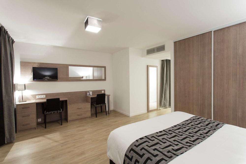Tulip Inn Massy Palaiseau - Residence Exterior photo