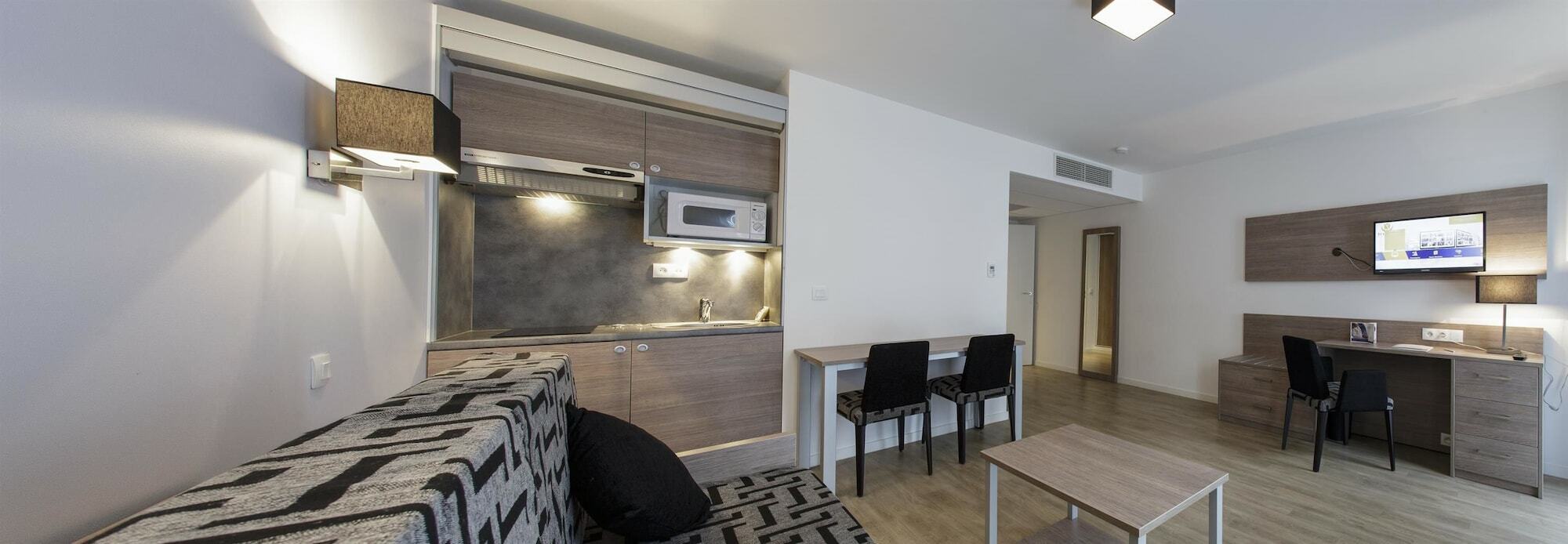 Tulip Inn Massy Palaiseau - Residence Exterior photo
