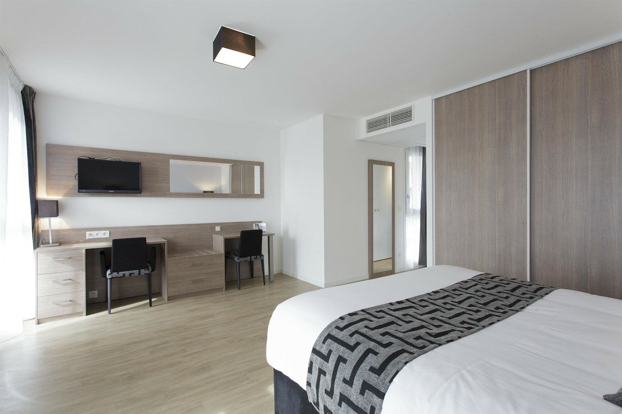 Tulip Inn Massy Palaiseau - Residence Exterior photo